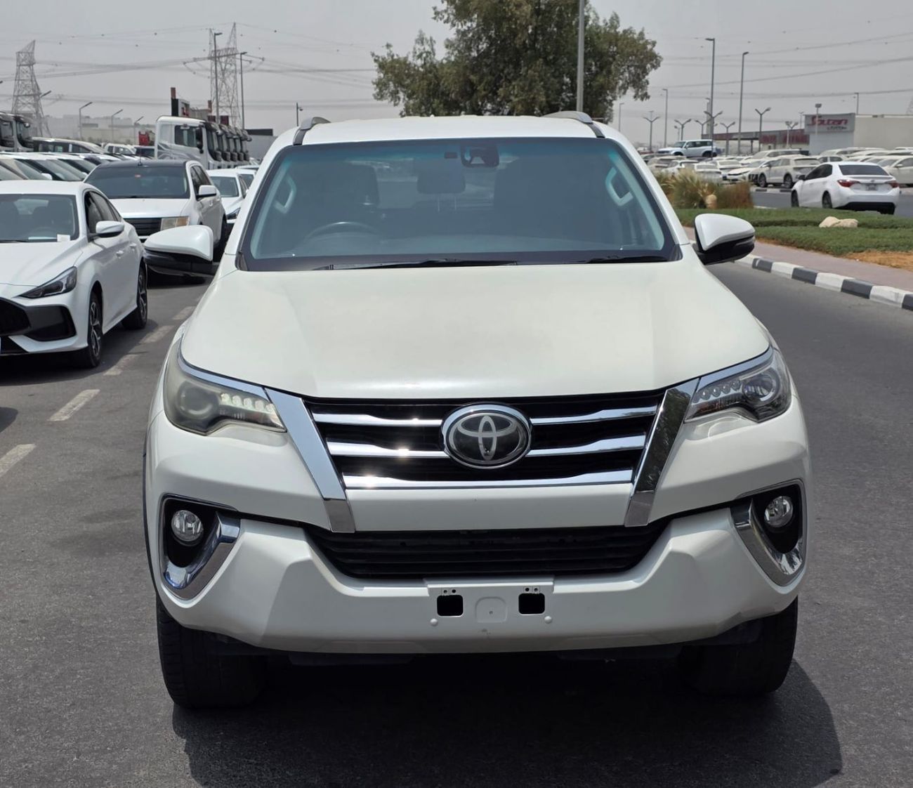 Toyota Fortuner diesel 2,8 liter right hand drive leather power seats with back camera