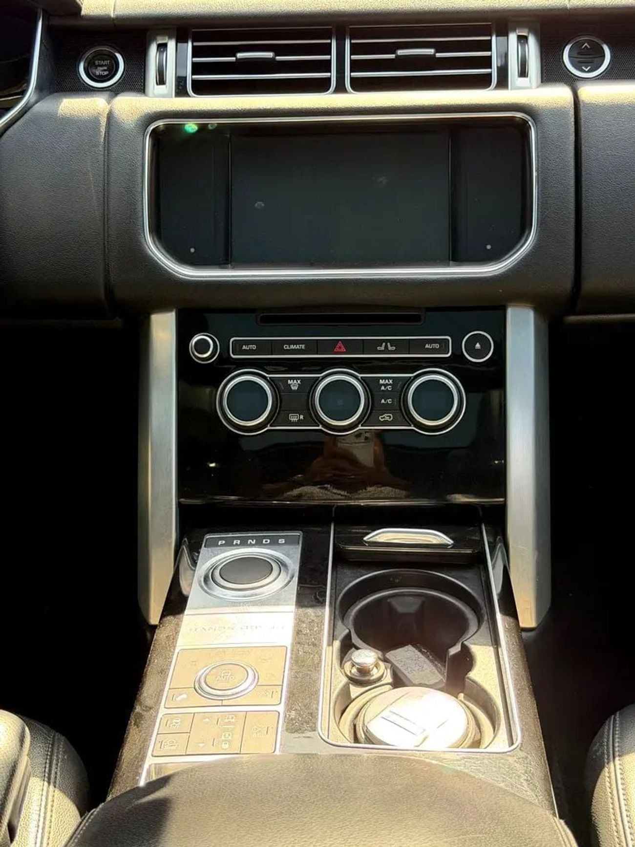 Land Rover Range Rover HSE RANGE ROVER HSE | 5.0L V8 | 4WD | GCC SPECS | 2016