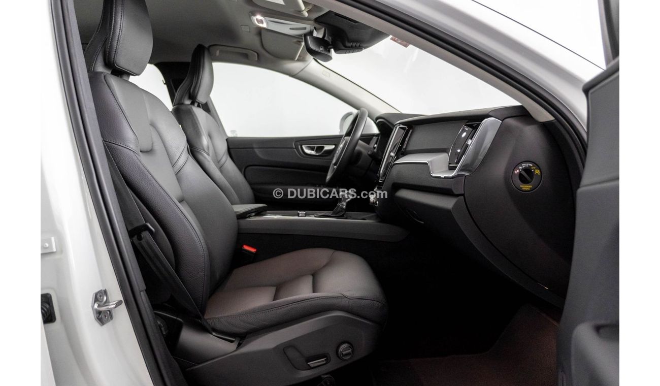 Volvo XC60 2020 Volvo XC60 T5 Momentum / All-Wheel-Drive / Full Volvo Service History and Warranty