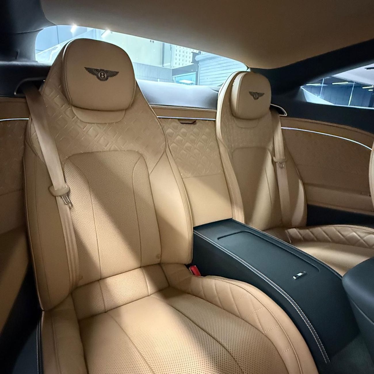 Bentley Continental GT 4.0T V8 | GCC Specs | Full Service History | Under Dealer Warranty