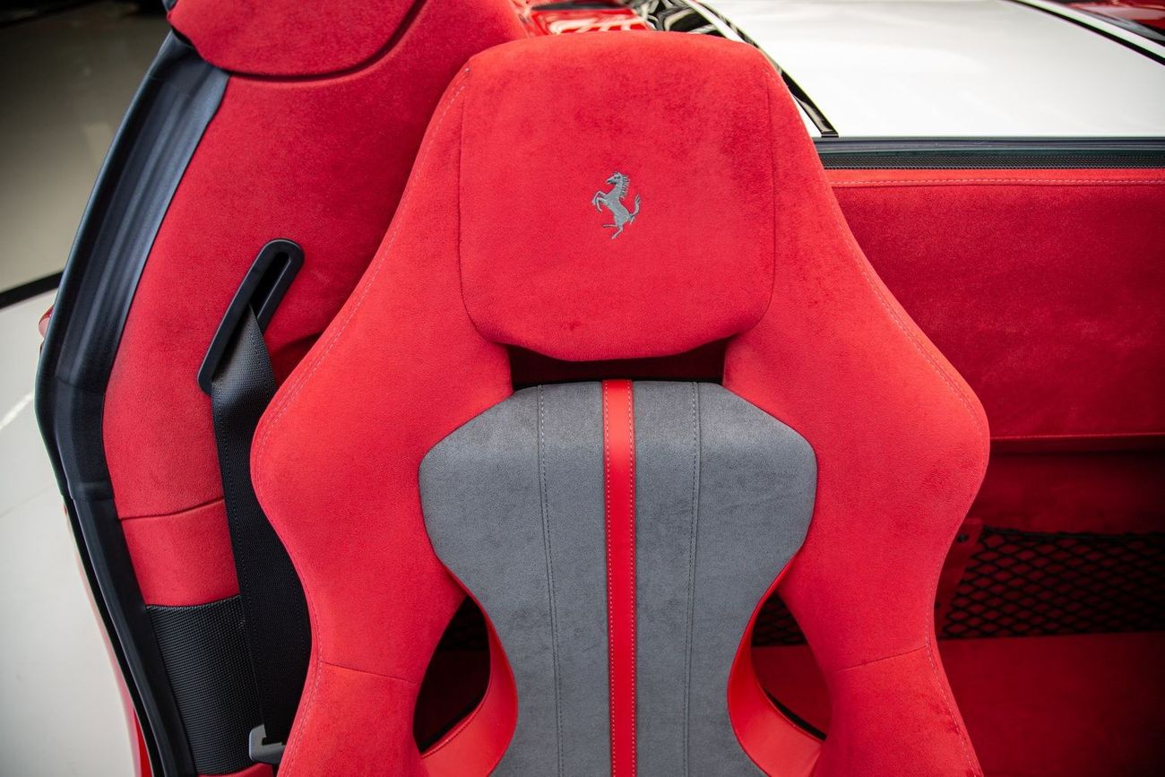 فيراري 488 Ferrari 488 Pista Spider