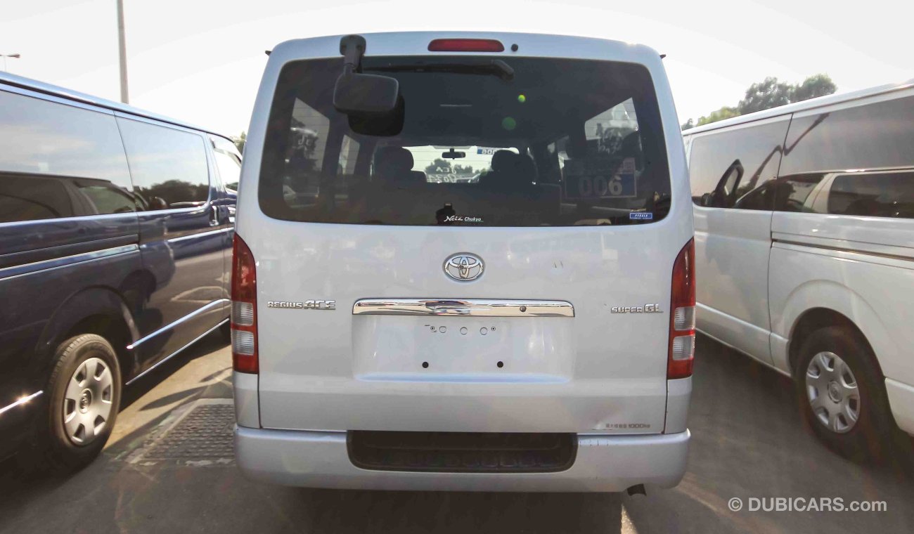 Toyota Hiace 56351