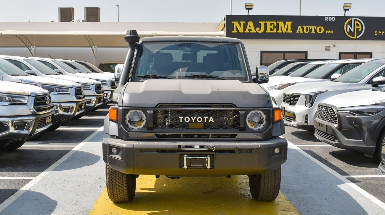 Toyota Land Cruiser 70 4.0L V6 A/T