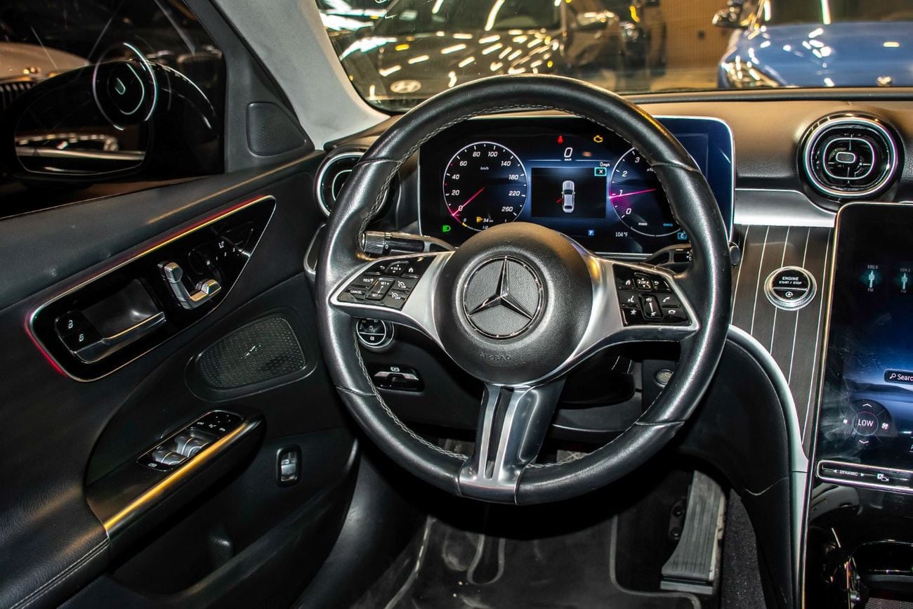 Mercedes Benz C300 STD (NON GCC)