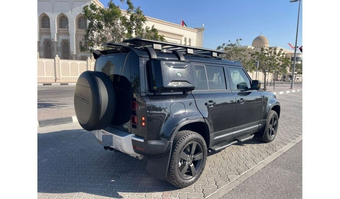 لاند روفر ديفندر LAND ROVER DEFENDER 3.0 LITER  RIGHT HAND DRIVE ONLE FOR EXPORT AVAILABLE