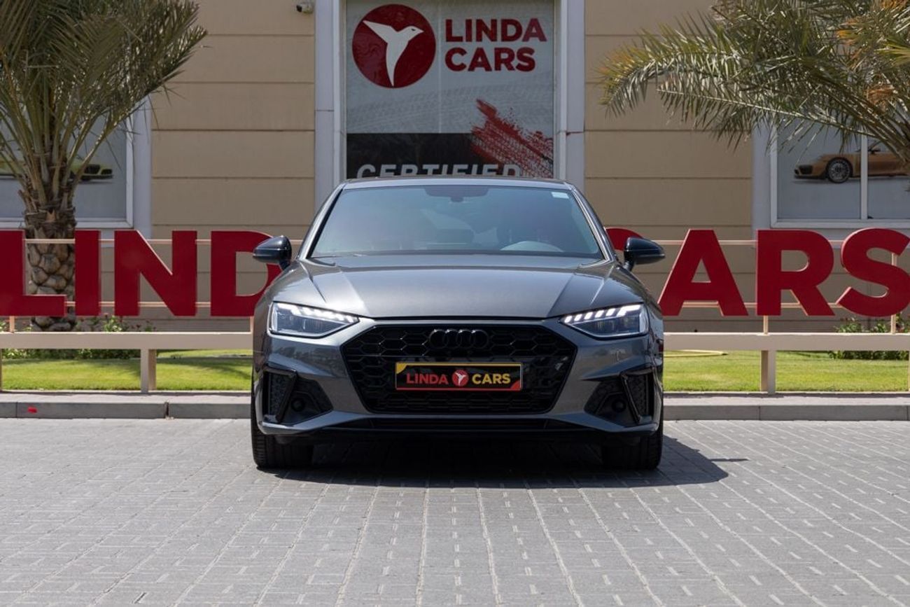 أودي A4 35 TFSI S Line 2.0L