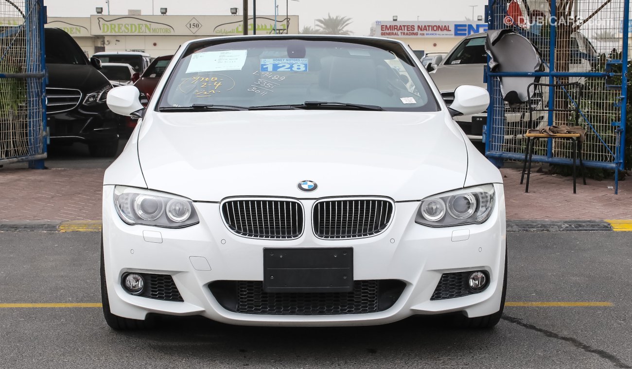 Used BMW 335i I 2011 for sale in Dubai - 209656