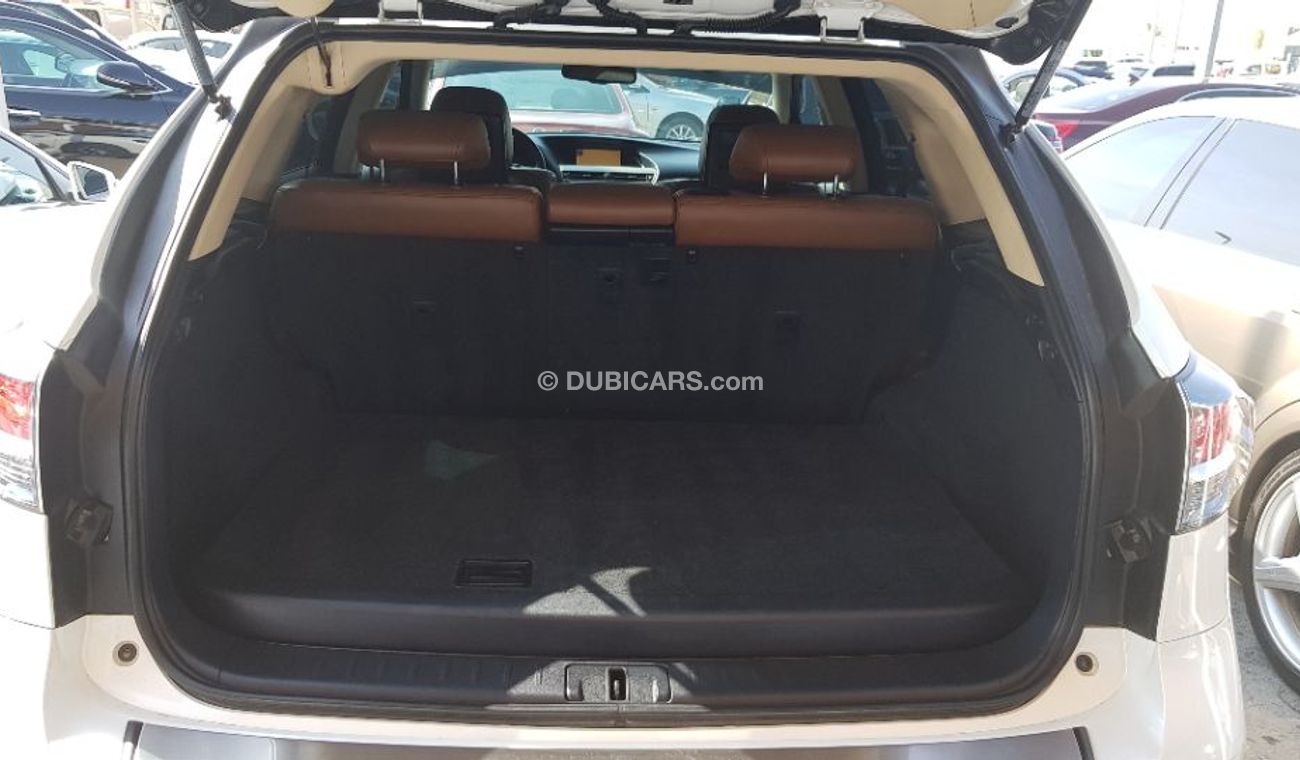 Lexus RX350 2013 model Full options panorama roof Gcc specs