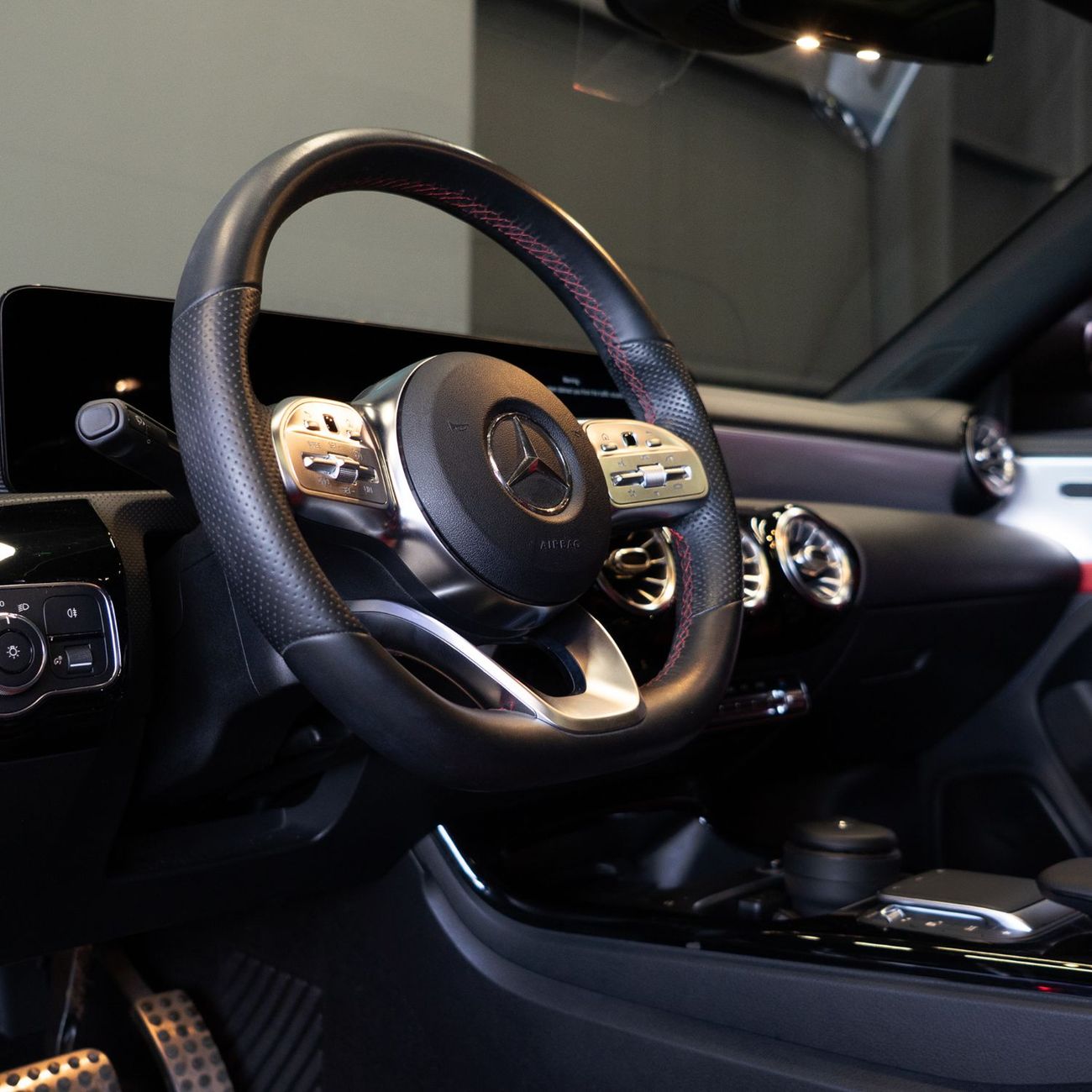 Mercedes-Benz CLA 250 Premium 2.0L ( CYL) AED 2,107  pm • 0% Downpayment • Mercedes CLA250 • 1 Year Warranty