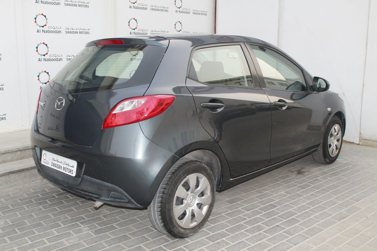 Mazda 2 1.5L 2015 MODEL WITH WARRANTY