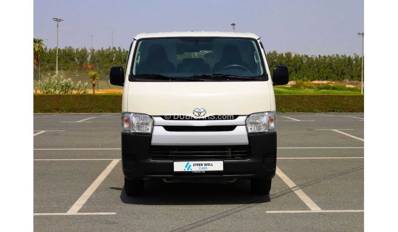 Toyota Hiace GL - Standard Roof M/T - Petrol | GCC Specs - Well Maintained Dry Delivery Van