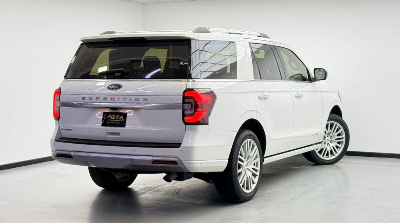 Ford Expedition 2024 Ford Expedition Platinum, 2030 Ford Warranty + Service Pack, Full Ford Service History, GCC