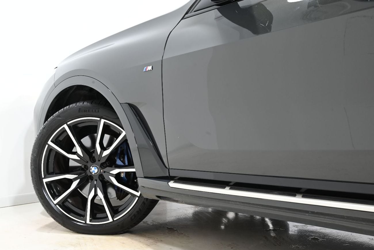BMW X7 XDRIVE40I M SPORT 2022 BMW X7 xDrive40i M-Sport,1/2027 BMW Warranty And Service Pack, BMW Service History, GCC