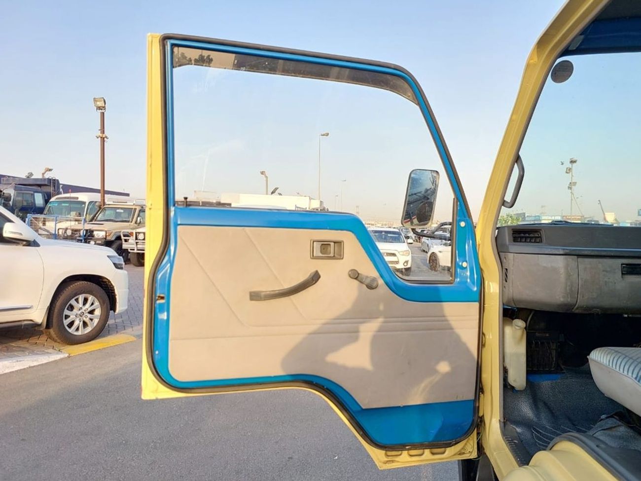 Mitsubishi Fuso Canter MITSUBISHI CANTER DUMPER TRUCK RHD 1986 MODEL 3.5 L DIESEL MANUAL(PM00040)