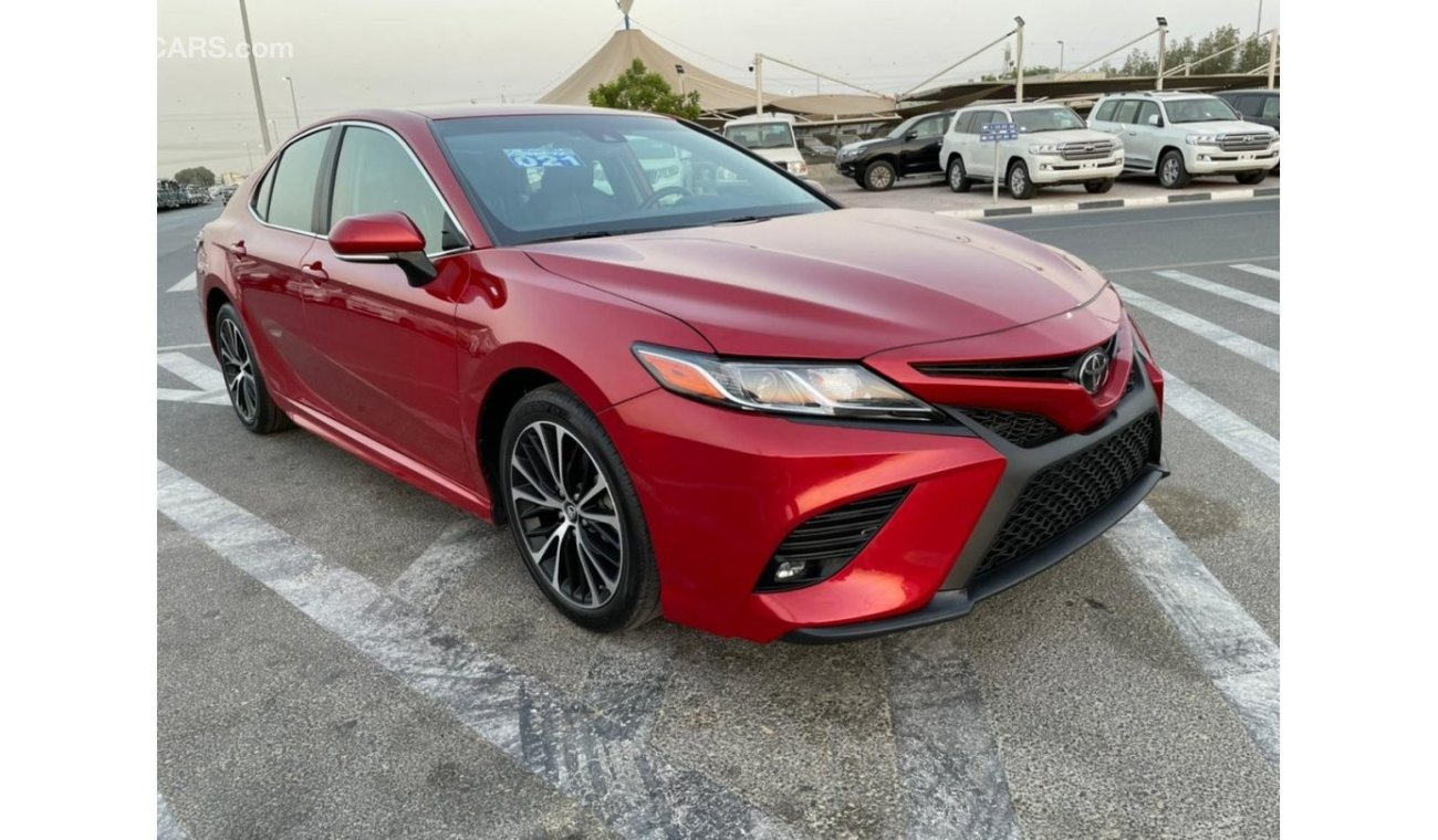 Toyota Camry 2019 TOYOTA CAMRY SE / MID OPTION