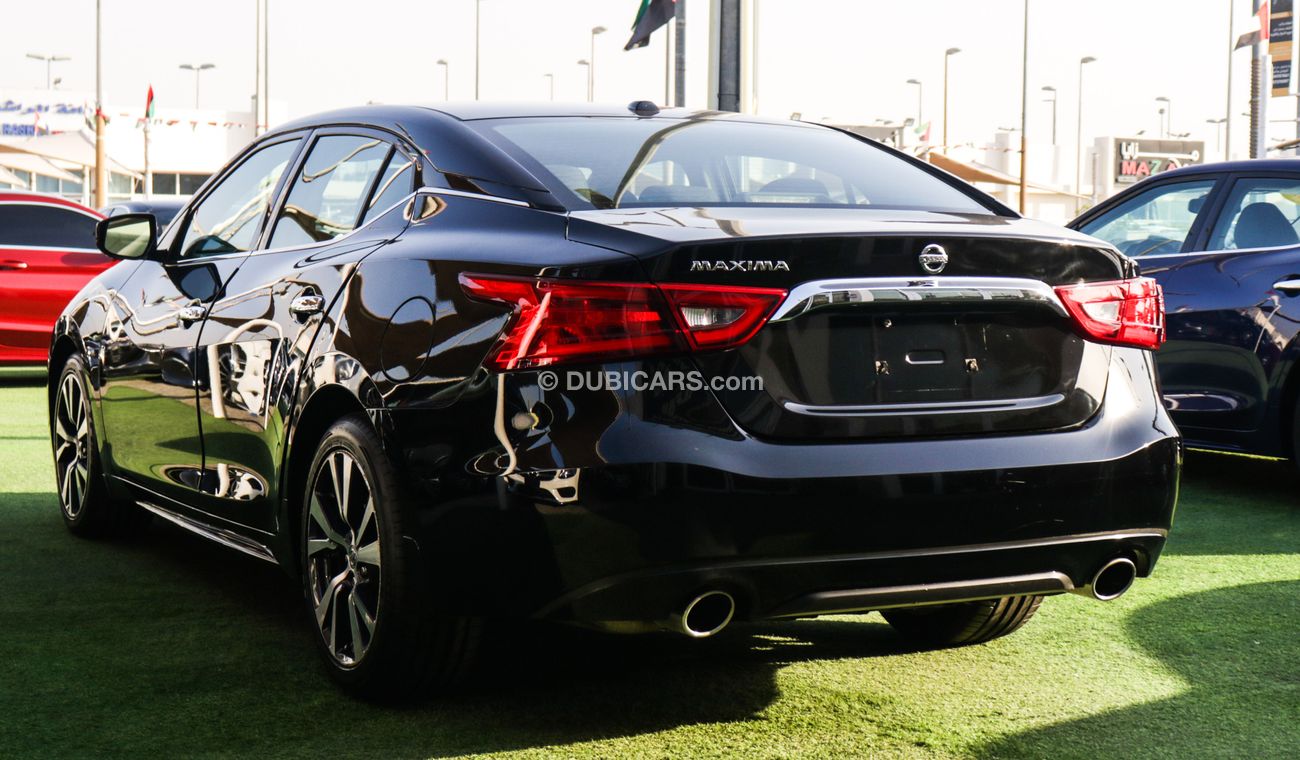 Nissan Maxima