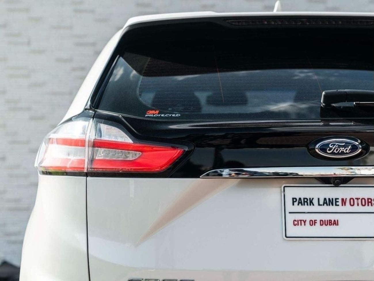 Ford Edge AED 1,573 PM • EDGE TITANIUM • ONLY 63,000 KM • FULL OFFICIAL FORD SERVICE HISTORY • FULLY LOADED