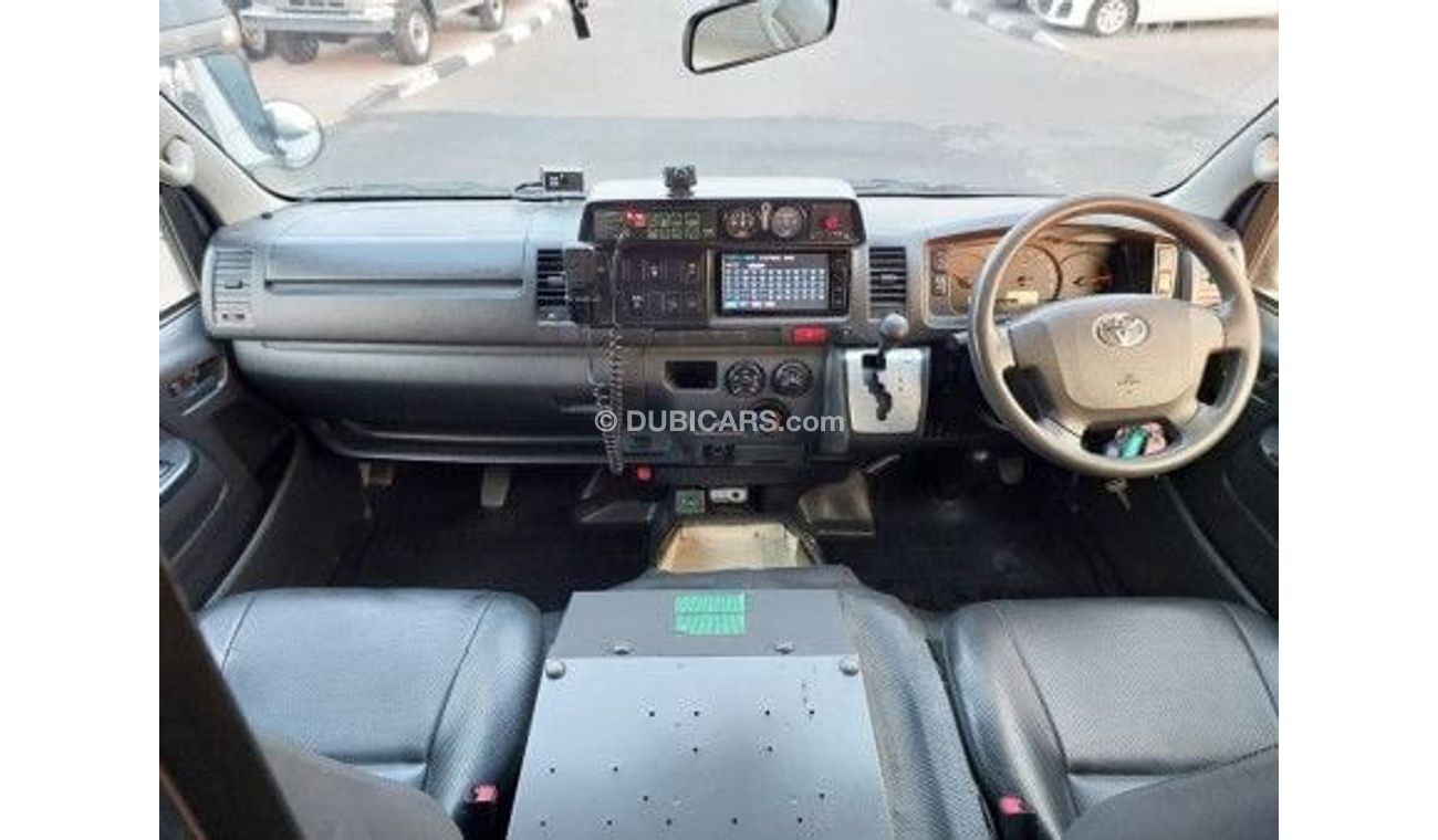 تويوتا هاياس TOYOTA HIACE VAN RIGHT HAND DRIVE(PM16273)