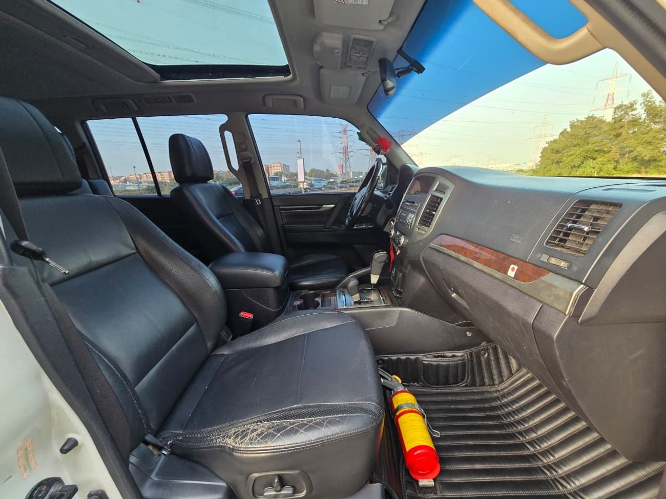 Mitsubishi Pajero GLS HIGHLINE Mitsubishi Pajero 2011 GLS 3.8L | GCC Specs | Excellent Condition | Orginal paint | Acc