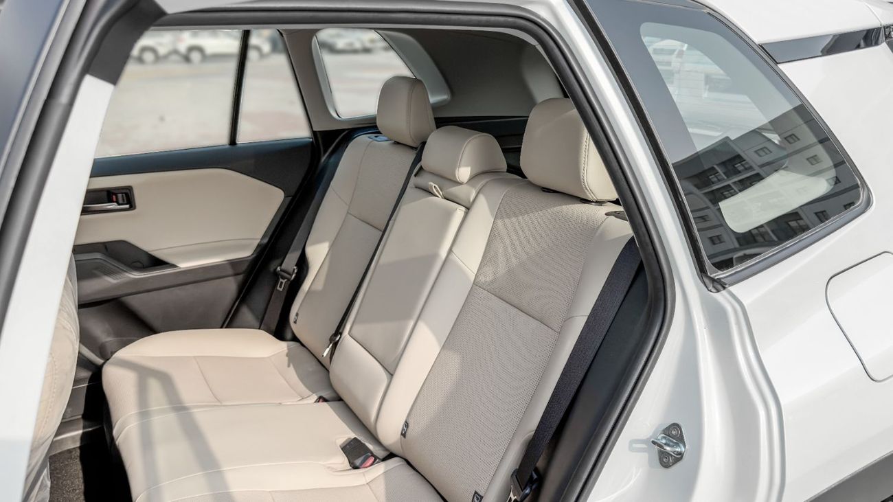 Toyota RAV4 LTD HEV 2026 Toyota Rav4 Limited 2.5L AT Hybrid (White-Beige)