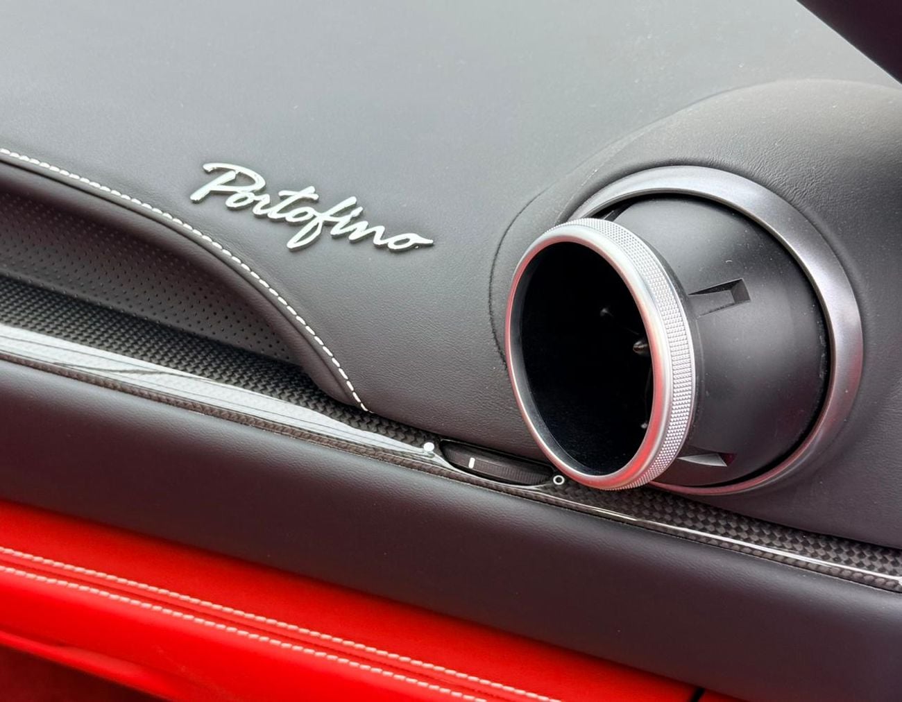 فيراري بورتوفينو 2019 Ferrari Portofino, Warranty, Service History, Carbon Fiber Interior, Fully Loaded, Jap