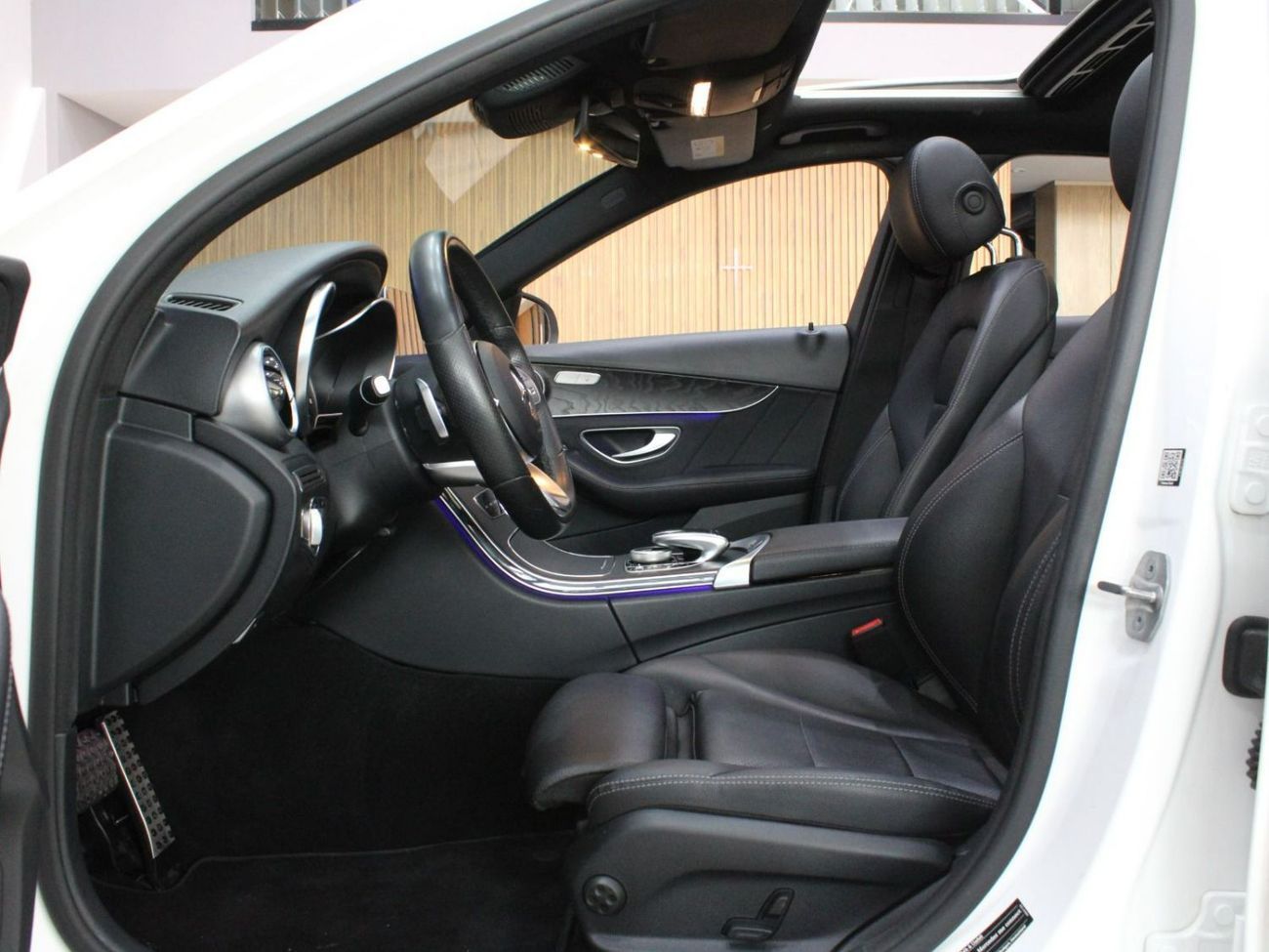 Mercedes-Benz C 300 2021 - Hybrid | with Warranty