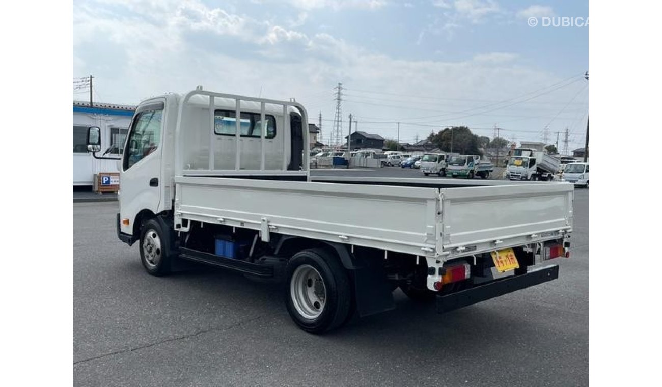 Toyota Toyoace XZU700