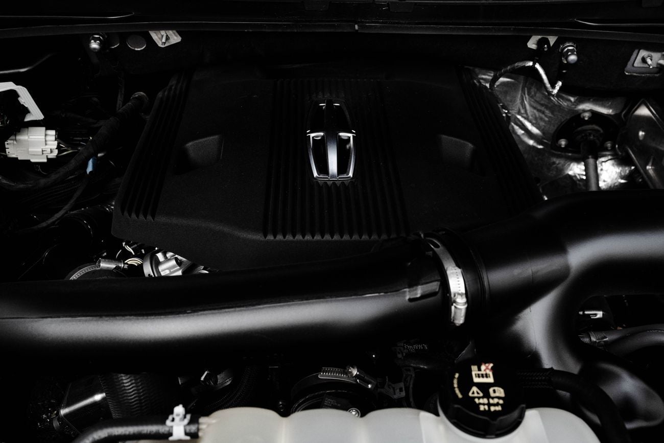 لينكولن نافيجاتور Navigator Presidential | 4,368 P.M | 0% Downpayment | Excellent Condition!