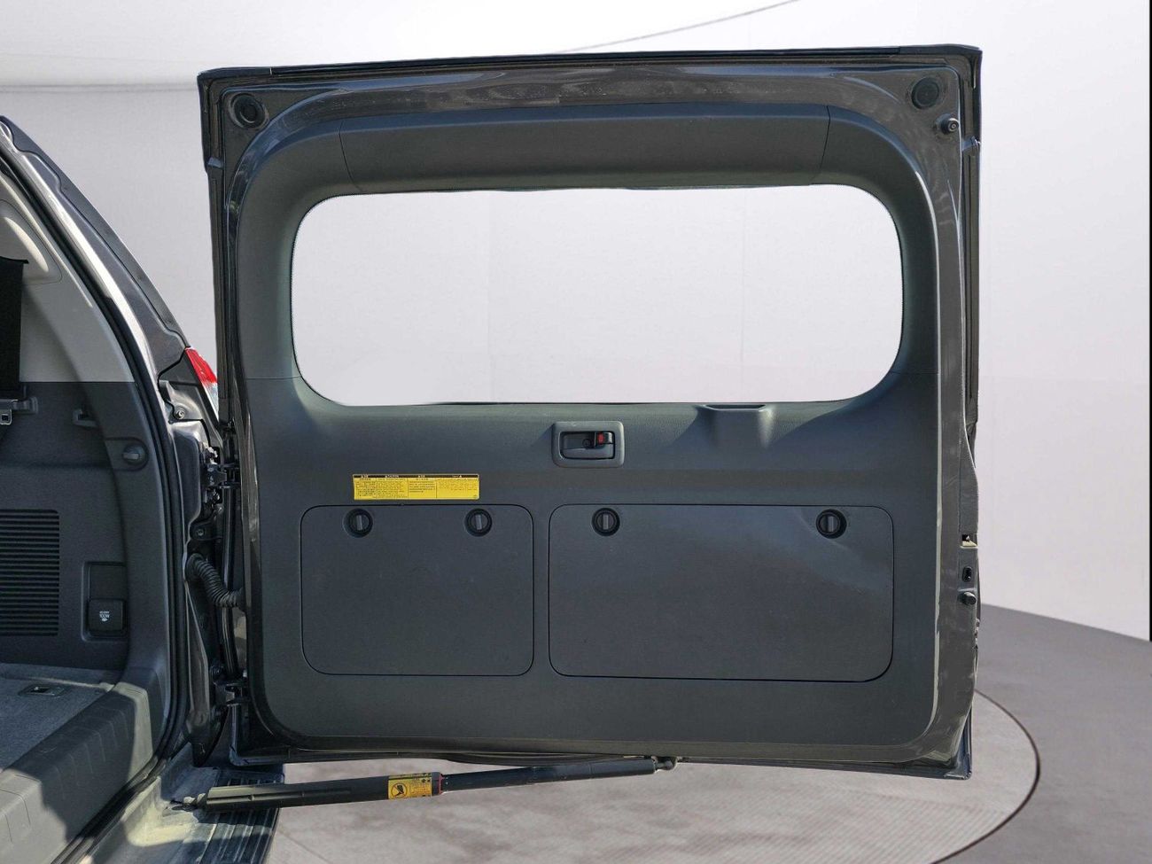 Toyota Prado 4x4 Diesel 2.8L Right Hand Drive (Export only)