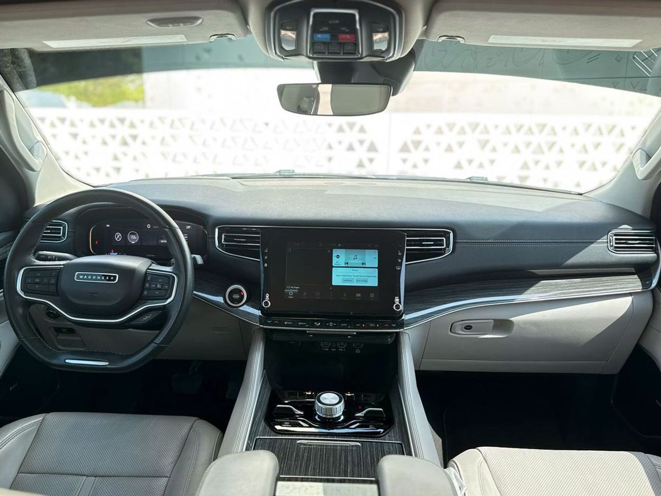 Jeep Grand Wagoneer Series III V8