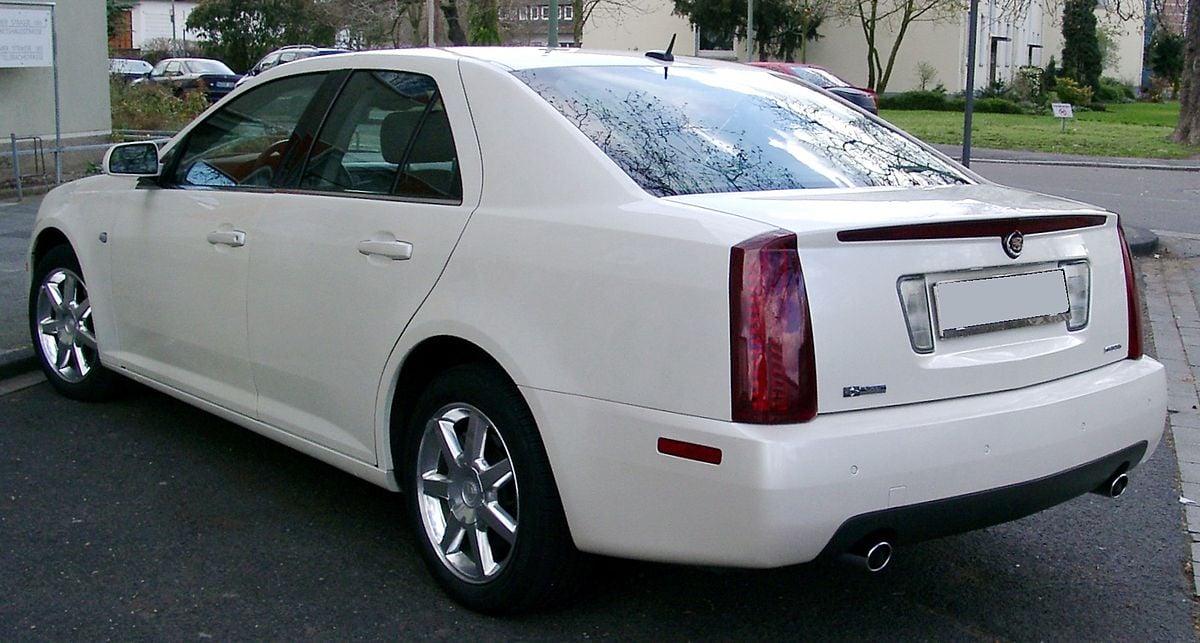 Cadillac STS exterior - Rear Right Angled