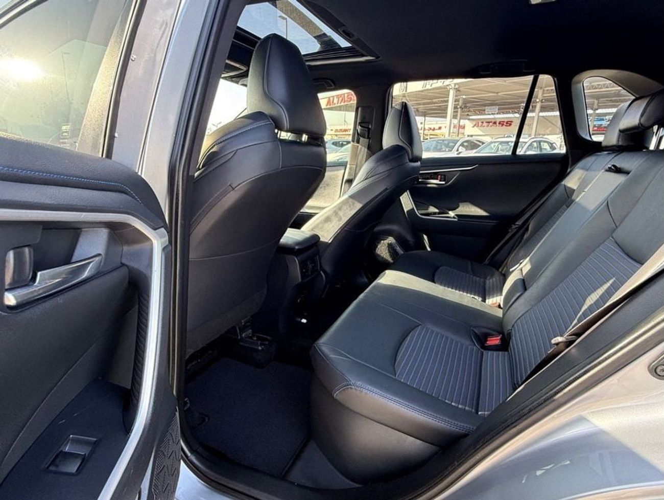 Toyota RAV4 Xse 2.5 l Hybrid 4x4