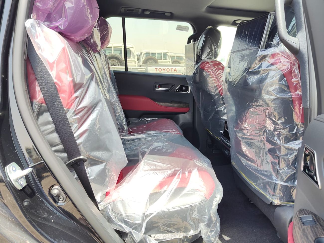 تويوتا لاند كروزر 2025 Toyota Land Cruiser LC300 VXR 3.5L V6 Twin Turbo Petrol A/T 4WD Africa Only