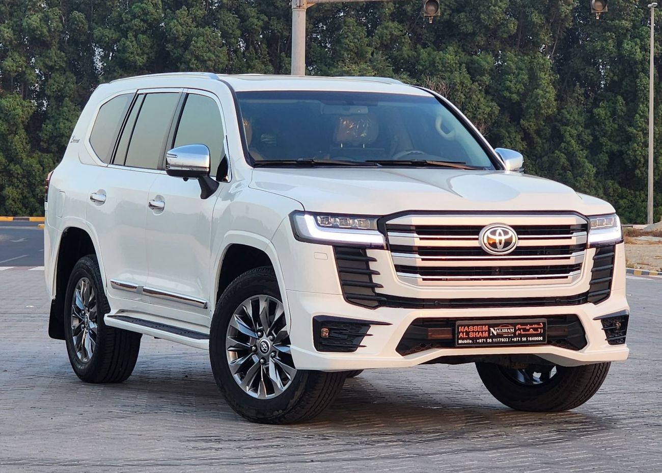 Toyota Land Cruiser VX.R V8  5.7  upgrade 2024