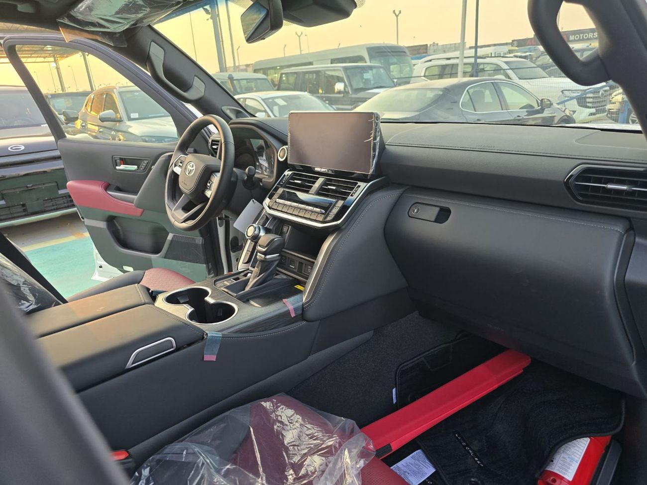 تويوتا لاند كروزر TOYOTA LANDCRUISER VXR 3.5L TURBO 2026 MODEL