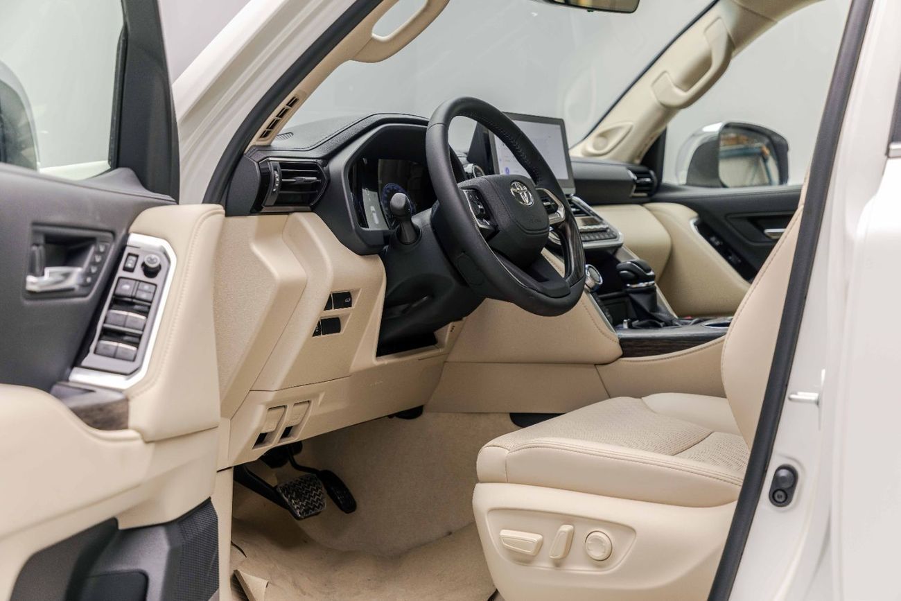 تويوتا لاند كروزر VX HI 4.0L - White Pearl Inside Beige | Export Only