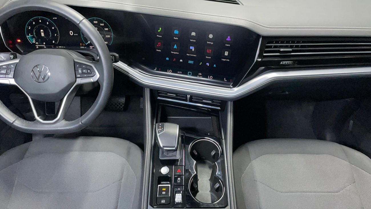 Volkswagen Touareg 2025 | AED 2097/Month | 0 DP | 30 Day Return | Warranty