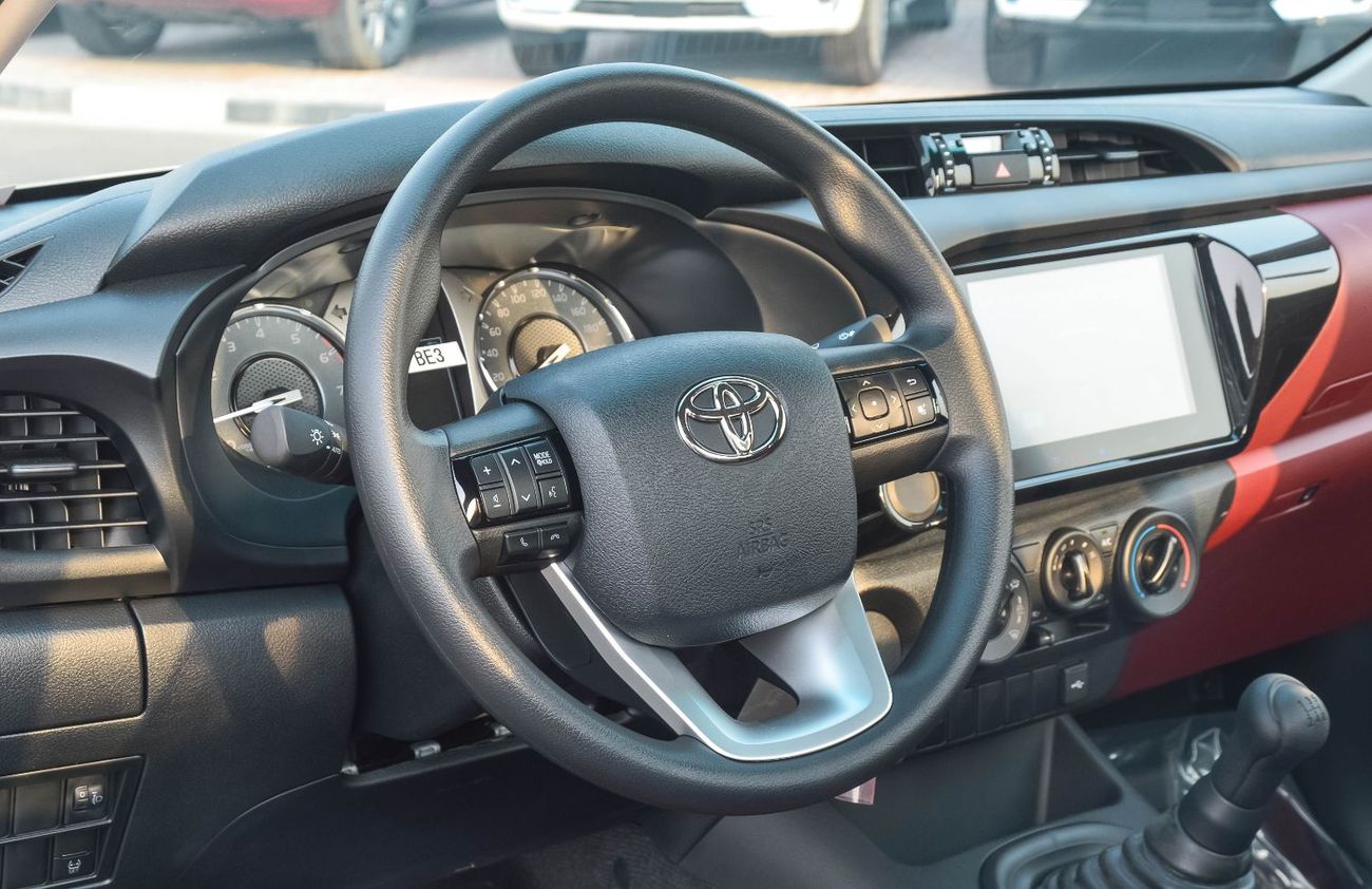 تويوتا هيلوكس TOYOTA HILUX 2.7L RWD PETROL PICKUP 2025