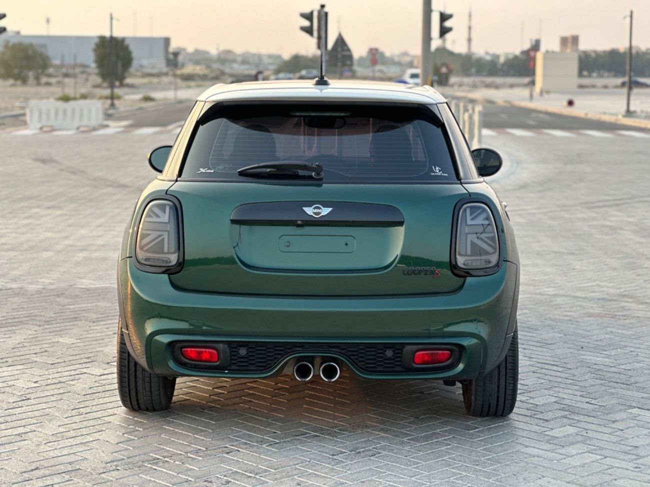 ميني كوبر إس موديل 2015 خليجي فل مواصفات بانوراما السياره حاله ممتازه من الداخل و الخارج فل مواصفات بانوراما