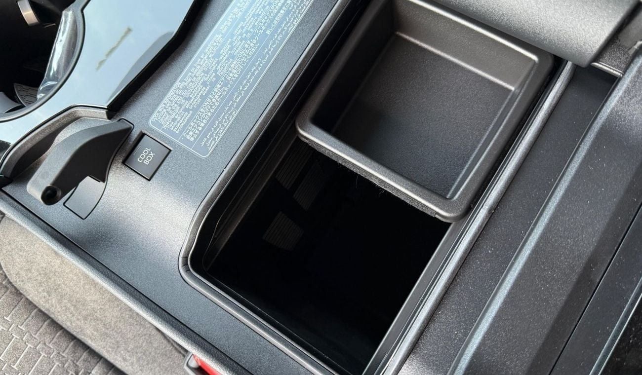 تويوتا لاند كروزر GXR 3.5L Toyota Land Cruiser GXR Twin Turbo 3.5L | 2024 | 0KM | GCC