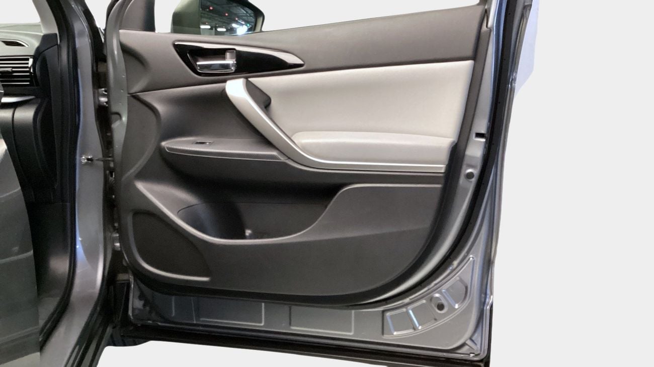 ميتسوبيشي إكلبس كروس GLS Midline | upto AED 20,000 Ramadan Discount | شامل الضمان | 0 ﺪﻔﻋﺓ ﺃﻮﻟﻯ