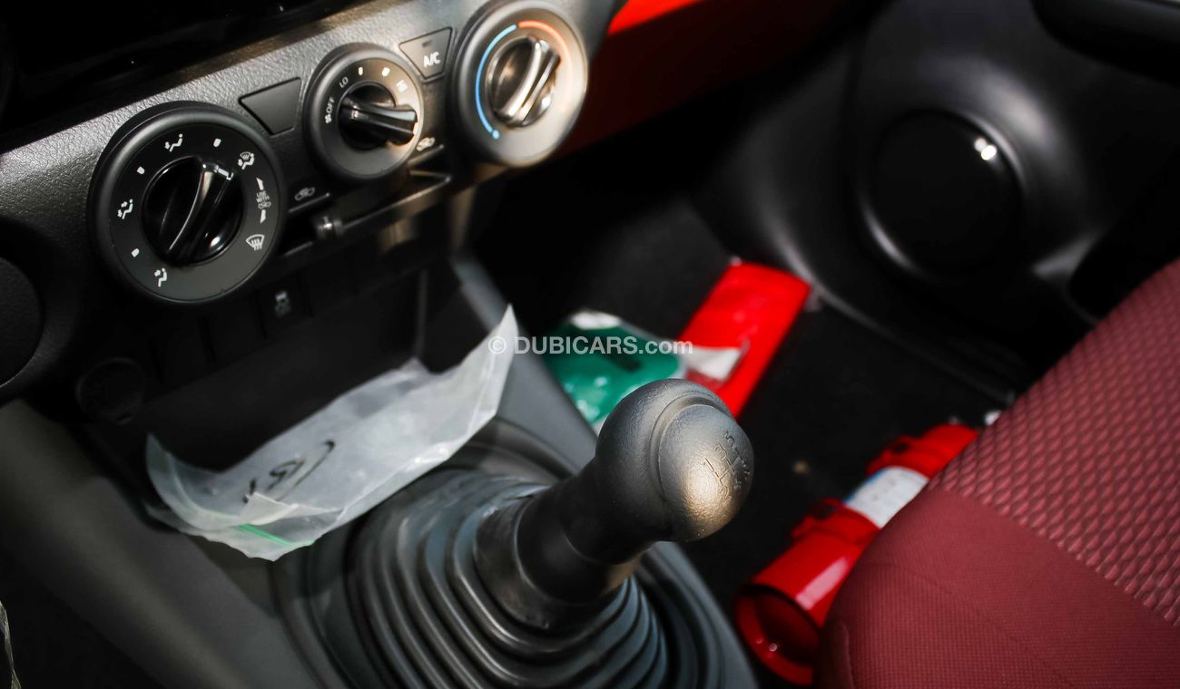 Toyota Hilux TOYOTA HILUX 2.7 4X2 M/T D*C