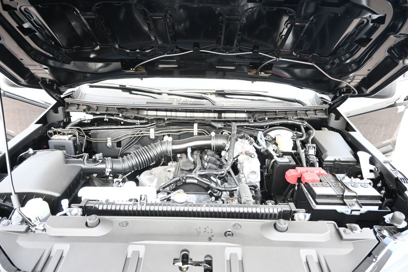 Mitsubishi L200 MITSUBISHI L200 2.4L GL PETROL DCABIN 4X4 5M/T MODEL 2026 BRAND NEW  [SILVER /W/ G / B ]