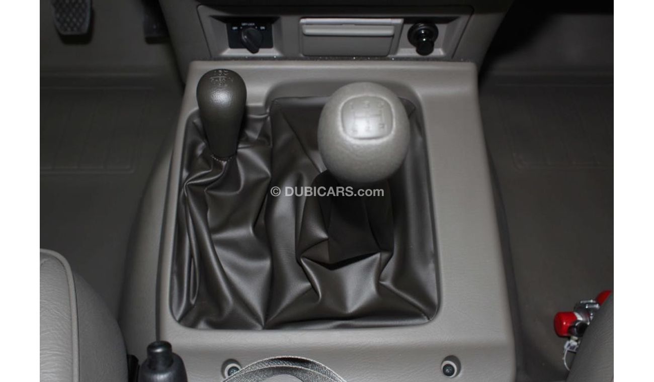 Nissan Patrol Pickup 4x4