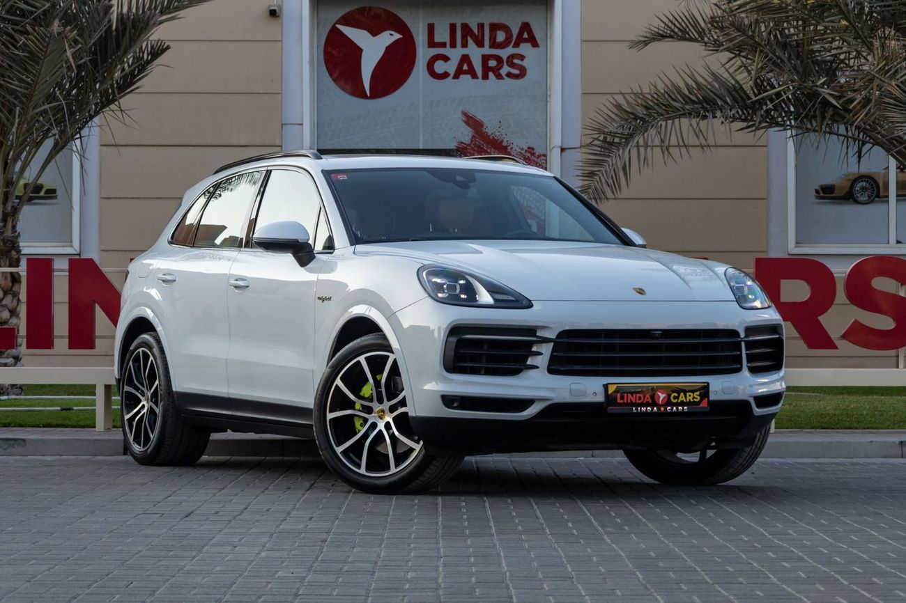 Porsche Cayenne E-Hybrid 3.0L (355 HP)