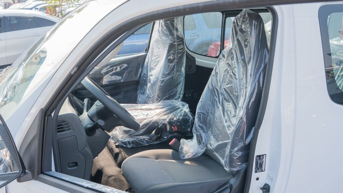 Nissan Urvan 2026 Nissan Urvan 2.5L MT Diesel 16 Seater Highroof Wide body EX