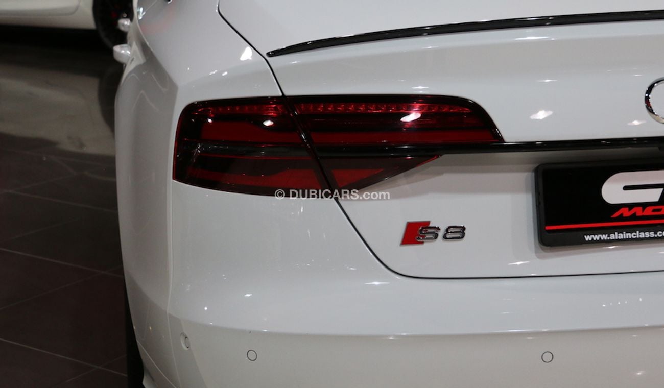 Audi S8 Plus