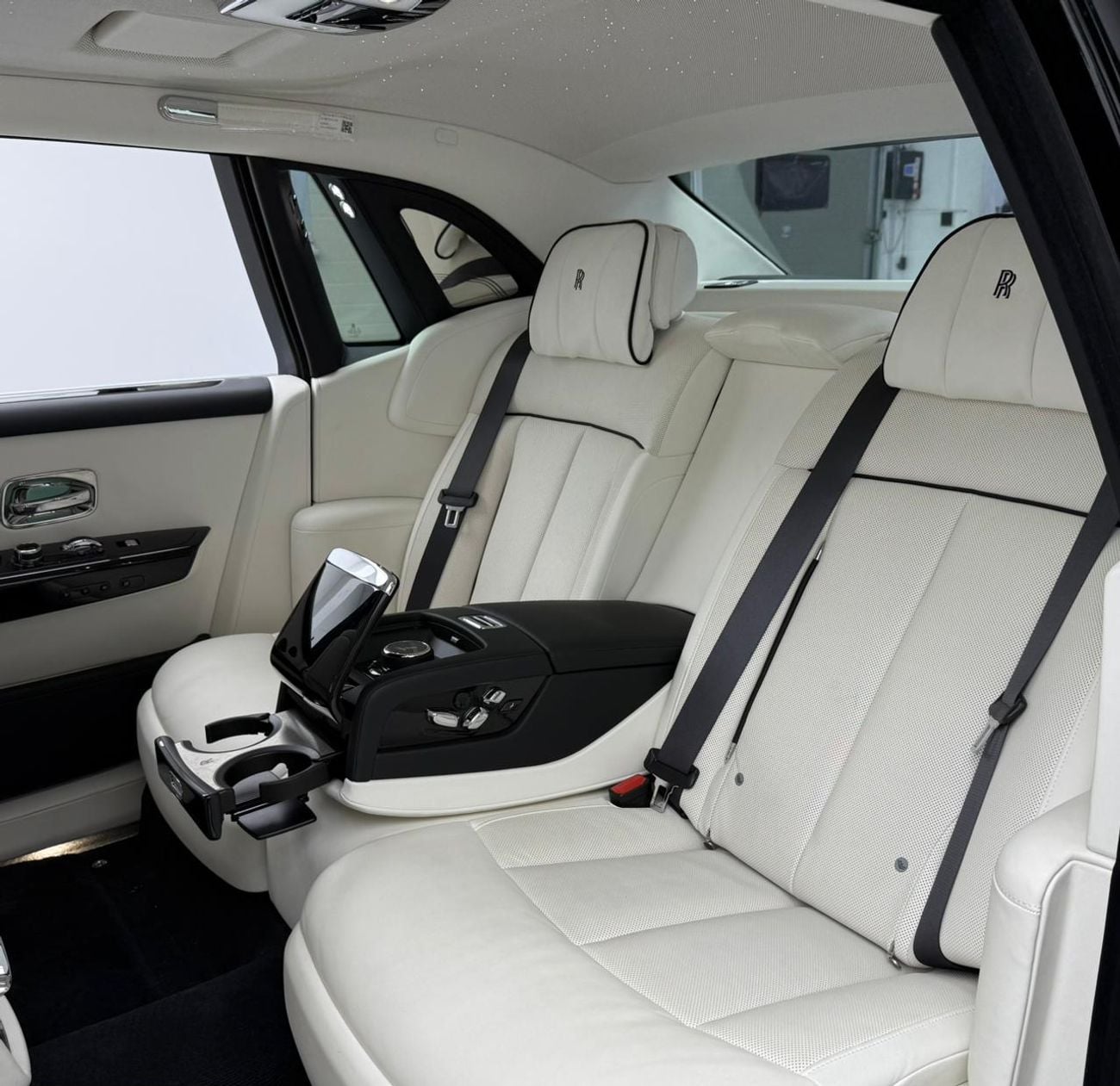 Rolls-Royce Phantom Std 6.8L 2024 Rolls Royce Phantom Series 2, Brand New, April/2028 Rolls Royce Warranty + Service Con