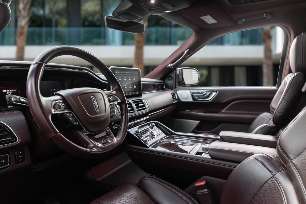 Lincoln Navigator 2,742 P.M | 0% Downpayment | LINCOLN NAVIGATOR PRESIDENTIAL!