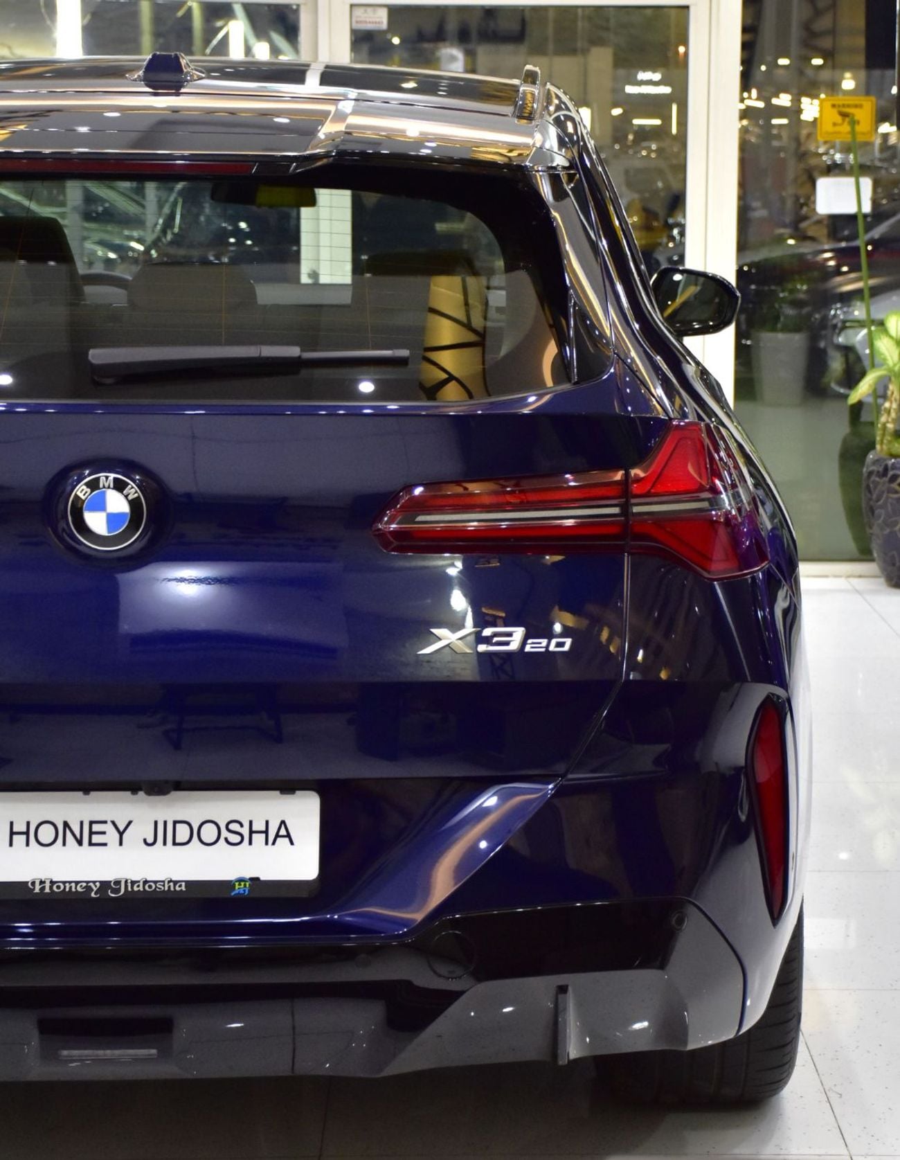 بي أم دبليو X3 20 XDRIVE M SPORT عرض ممتاز لسيارة BMW X3 20 xDrive (موديل 2026) باللون الأزرق بمواصفات خليجية